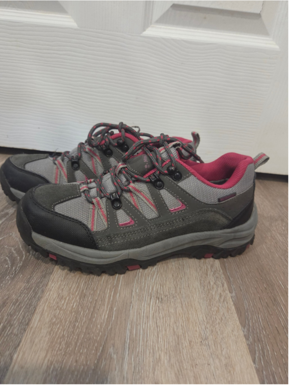 Women's BearPaw Athletic Hiking Shoes Grey and Pink